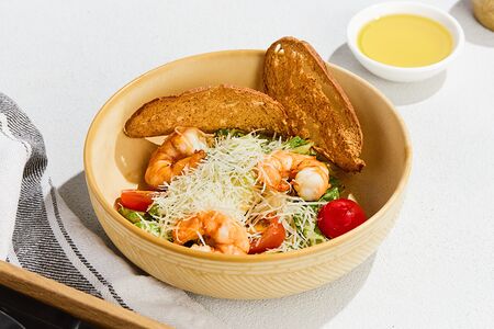 Салат Цезарь с куриным филе