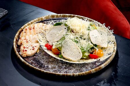 Цезарь с курицей