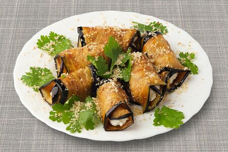 Рулетики из баклажанов с творожным сыром