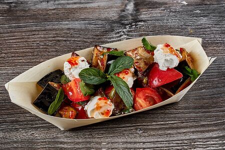 Салат с баклажанами