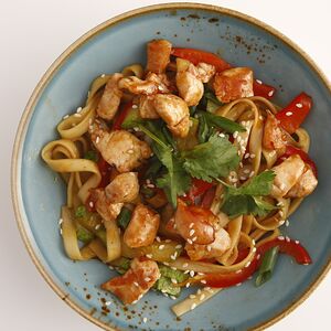 Вок с курицей