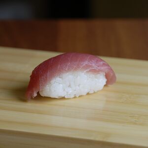 Суши Магуро нигири 1 шт
