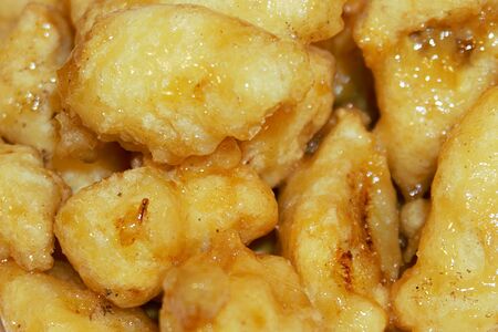 Ананасы в карамели