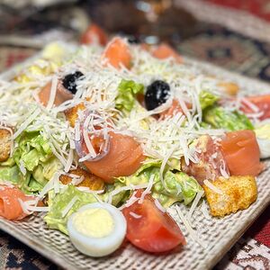 Цезарь с семгой