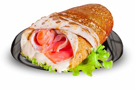 Блин с семгой в сливочном соусе