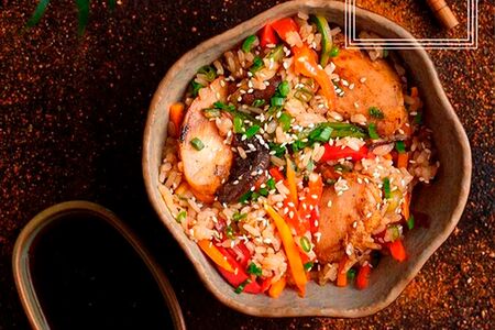 Чесночный рис с нежным цыплёнком