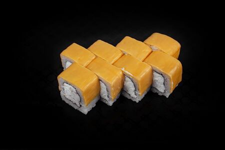 Ролл Желтый дракон