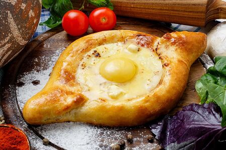 Хачапури по-аджарски