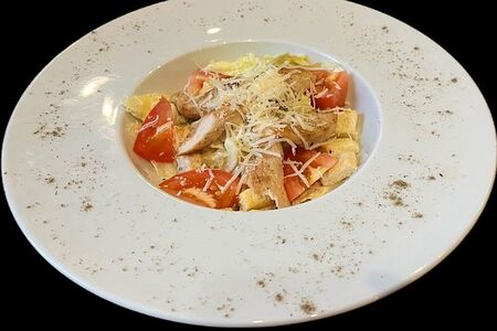 Цезарь с курицей