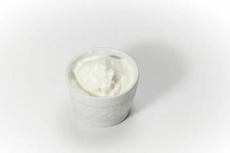 Мацони с чесноком