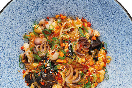 Стеклянная лапша с осьминогом