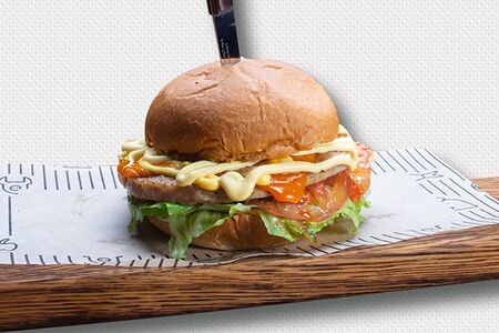 Бургер с котлетой из индейки