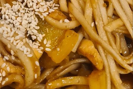 Удон с морепродуктами