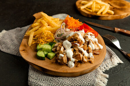 Шаверма на тарелке Классическая