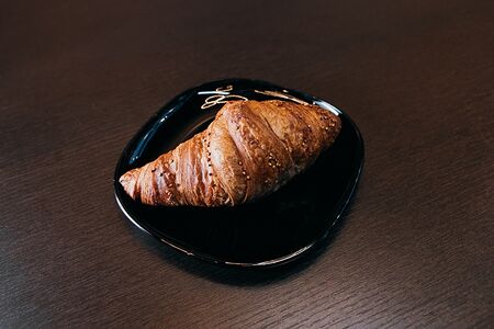 Круассан с ветчиной и сыром