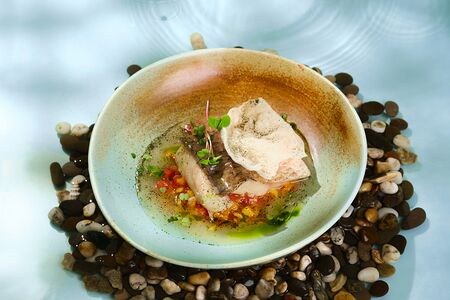 Рыба Баррамунди с соусом из водорослей