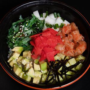 Поке с лососем