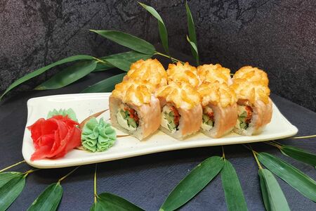 Ролл №129 Домбай запеченный