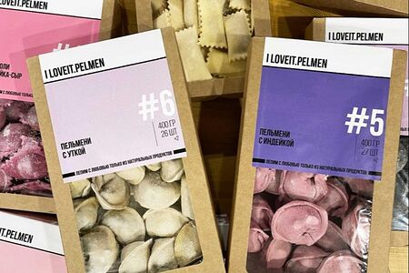 Замороженные пельмени ручной лепки с говядиной и свининой