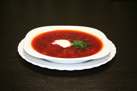 Борщ с пампушками