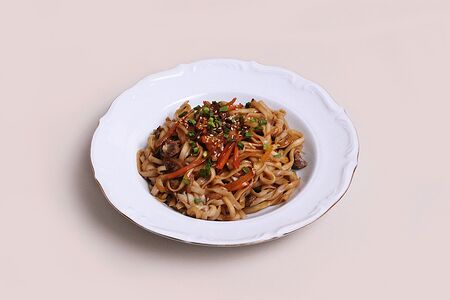 Удон с говядиной