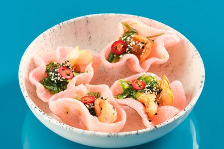 Креветочные чипсы, креветка, чука