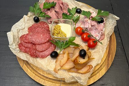 Мясная тарелка