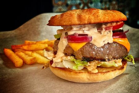 Говеджи плескавице комбо