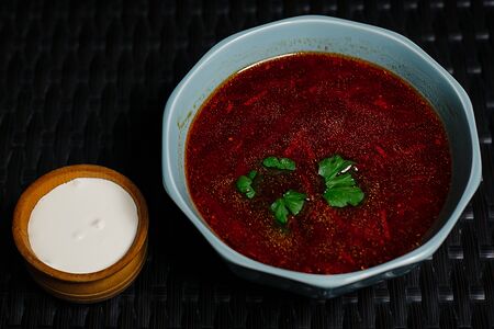 Борщ со сметаной