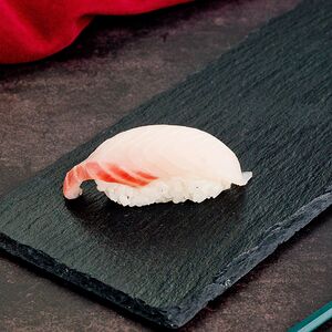 Суши с окунем