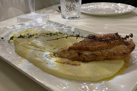 Томленая курица с картофельным пюре