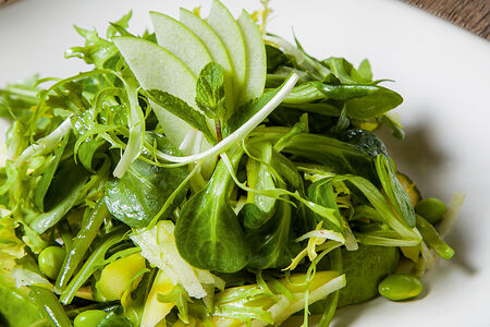 Зеленый овощной освежающий букет