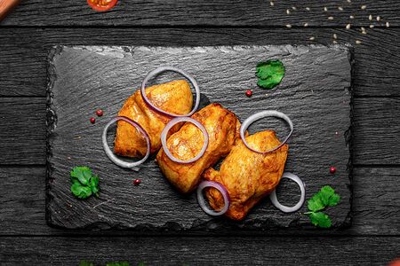 Шашлык куриный с маринованным луком