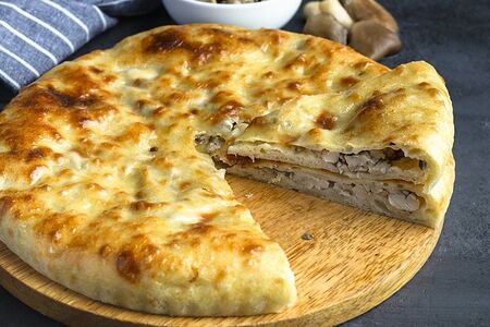 Осетинский пирог с курицей и грибами
