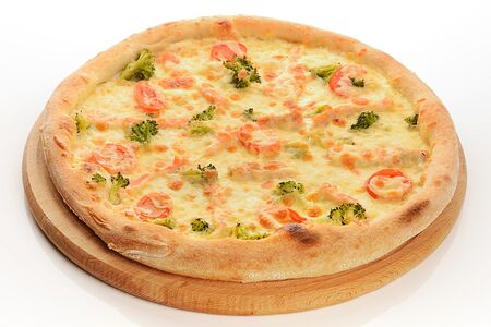 Пицца с лососем и брокколи