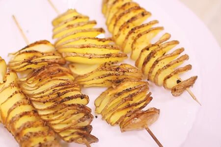 Чипсы на шпажке