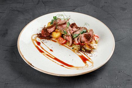 Салат с ростбифом