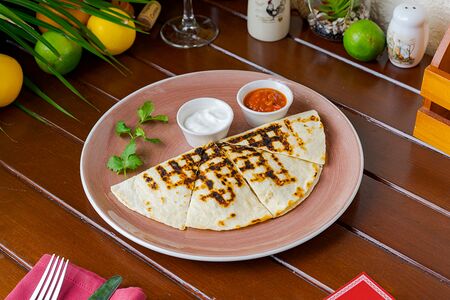 Кесадилья с курицей