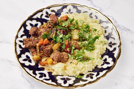 Гуляш чайханская из телятины