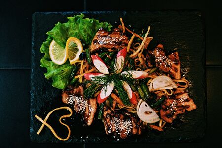 Wok с беконом