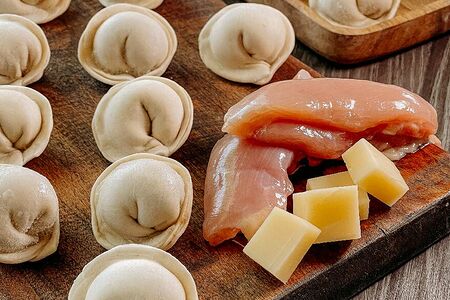 Пельмени из курицы с пармезаном (2)