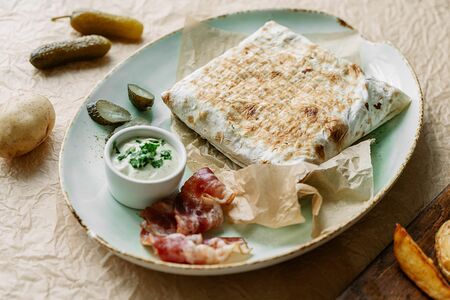 По-деревенски в лаваше