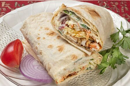 Шаурма сырная на углях