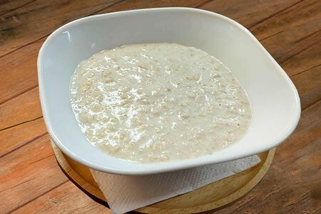 Каша овсяная на молоке