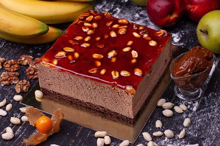 Торт Шоколадно-ореховый S