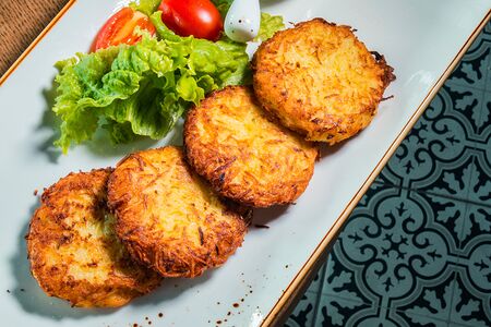 Драники со сметаной