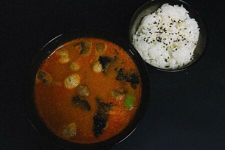 Том ям с курицей