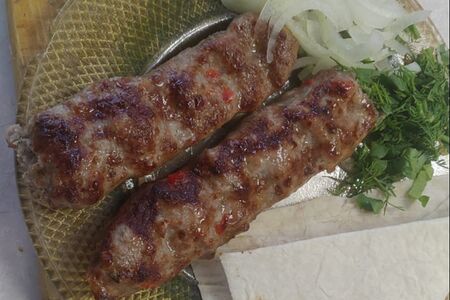 Люля из телятины с болгарским перцем и с сыром