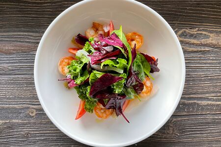 Салат с креветками