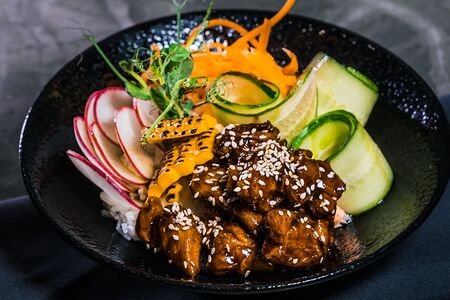 Боул с цыпленком терияки